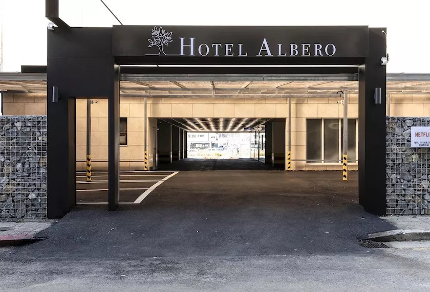 Hotel Albero, Osan