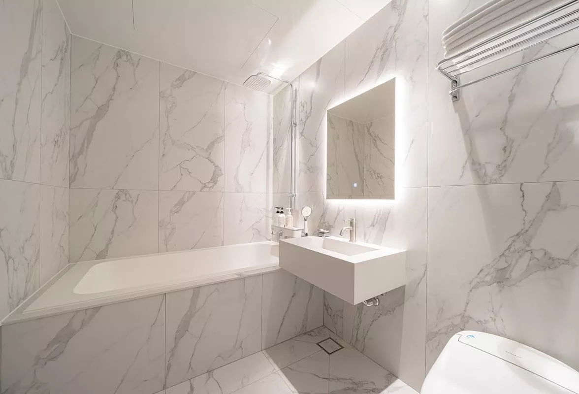 Luxurious Marble Bathroom