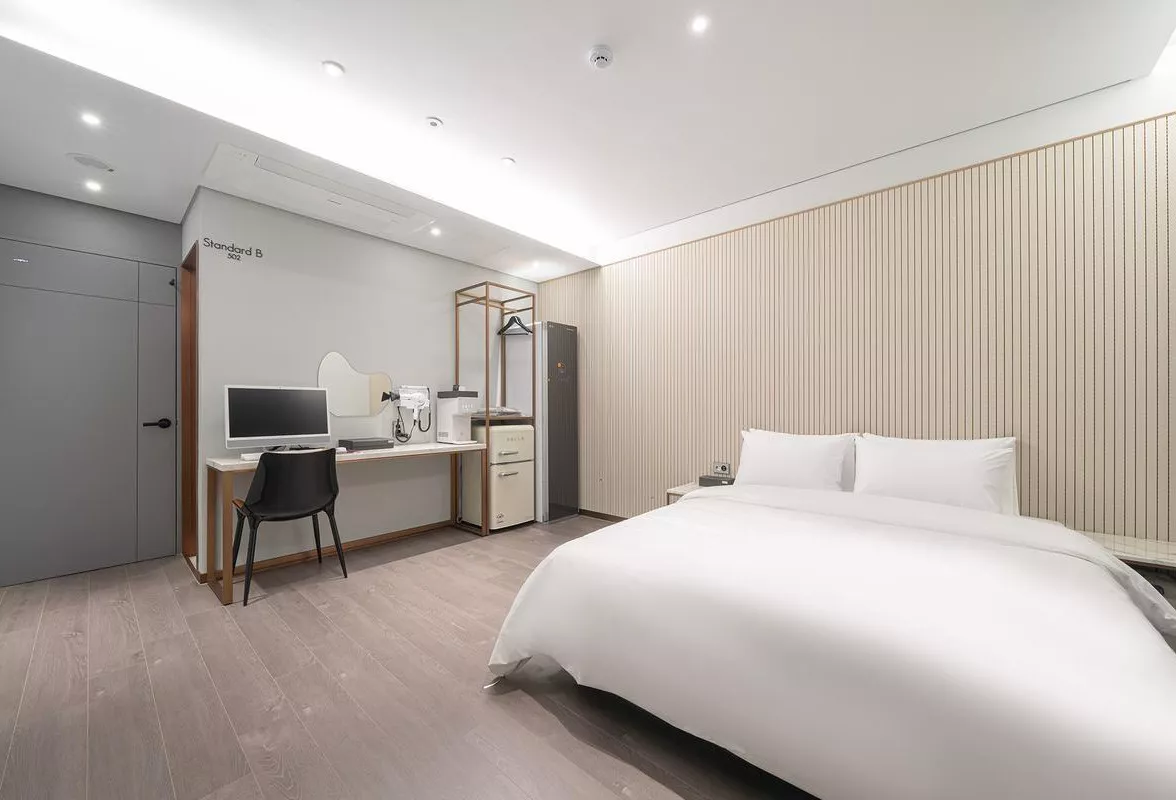 Modern Minimalist Room