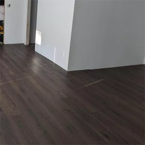 Vinyl flooring-640