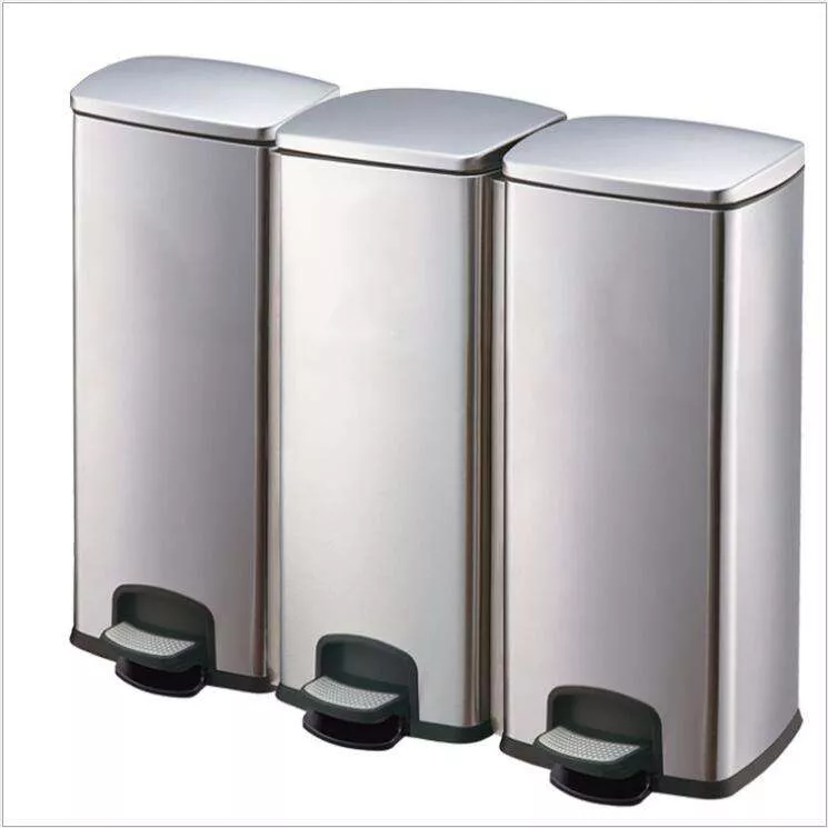 Pedal trash can-04